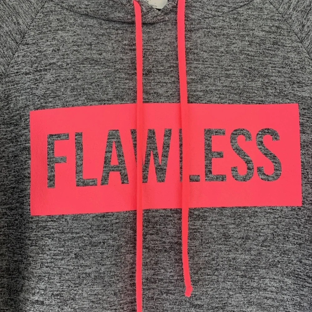 Free kisses plus size  sweatshirt  1X - Picture 2 of 10